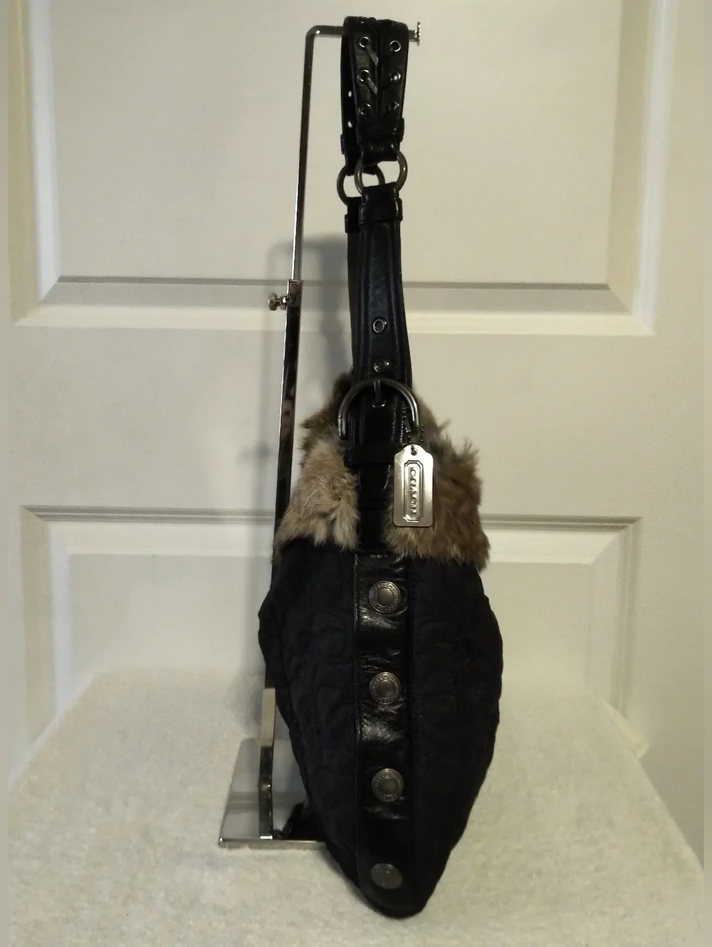 Authentic Coach Vintage Quilted Fur Lined Black Hobo Ski Bag
